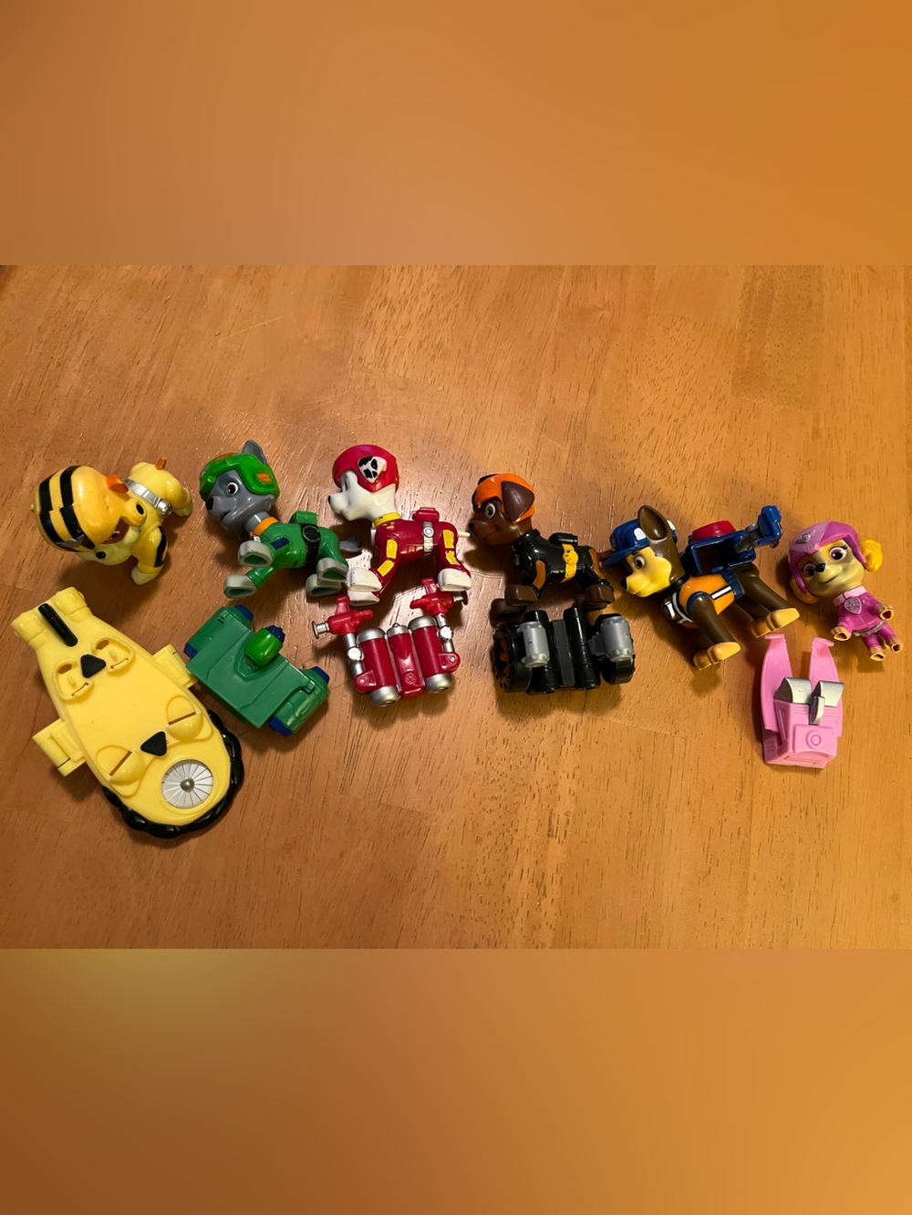 Paw Patrol 6 Figure Mixed Set Rescue Pups w/ Snap-On Transport Packs - Picture 2 of 8